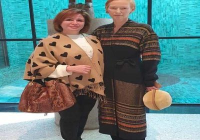 من المغرب.. إلهام شاهين تنشر صورتها بصحبة النجمة تيلدا سوينتون