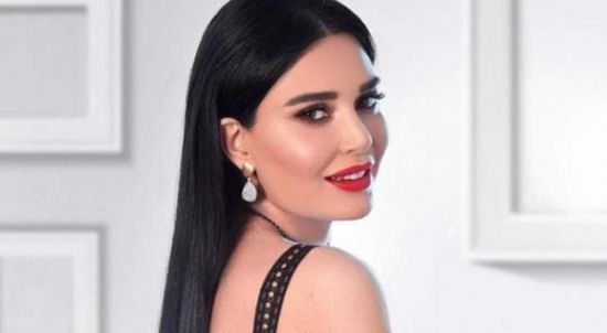 مع اقتراب العام الجديد.. سيرين عبدالنور تطلب هدية الميلاد من الرئيس اللبناني