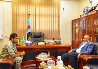 مشيدا بجبهات الضالع.. الزُبيدي: الانتقالي يدعم تطوير الجهاز الأمني