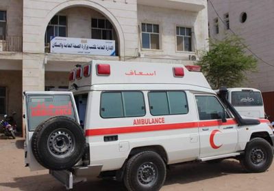 "سلمان للإغاثة" يوفر سيارة إسعاف لمستشفى الشحر العام (صور)