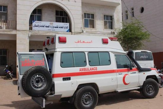 "سلمان للإغاثة" يوفر سيارة إسعاف لمستشفى الشحر العام (صور)