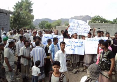 لوقف انبعاثاتها الضارة.. أهالي مسيمير يهددون بإغلاق "الوطنية للإسمنت" 