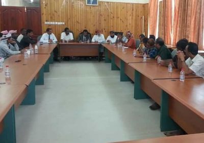 بعد اجتماع استثنائي.. إنهاء إضراب المعلمين بالمهرة وإدراج مطالبهم بموازنة 2020