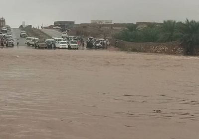 جراء الأمطار.. تحذير عاجل لسكان المناطق الساحلية بسقطرى