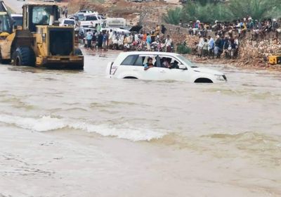 لإنقاذها من السيول.. مناشدات من سقطرى للإمارات بسرعة التدخل