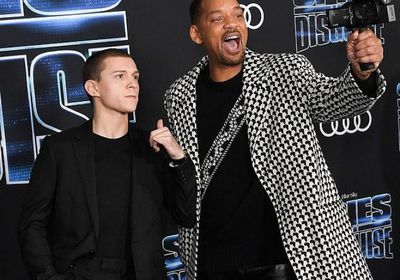 ويل سميث بصحبة توم هولاند في العرض الخاص لفيلم Spies in Disguise