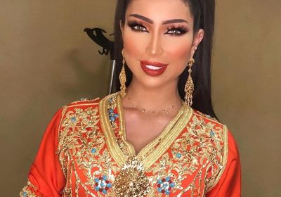 دنيا بطمة تنفي شائعات وفاة الفنان المغربي عبدالقادر مطاع