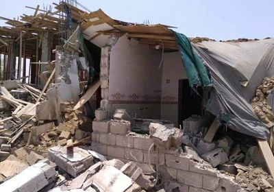 رفضت إسعافها حتى الموت.. مليشيا الحوثي تقتل سيدة وتهدم منزلها