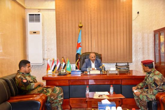 حذر من اشتداد المؤامرة.. الرئيس الزُبيدي: القوات الجنوبية مستعدة لأداء واجبها