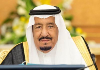 العاهل السعودي يناقش مع الأمين العام لمجلس التعاون الخليجي سبل تعزيز التعاون