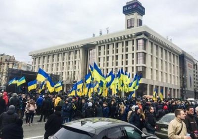 مظاهرات حاشدة فى أوكرانيا لمطالبة الرئيس بعدم الرضوخ لضغوط موسكو