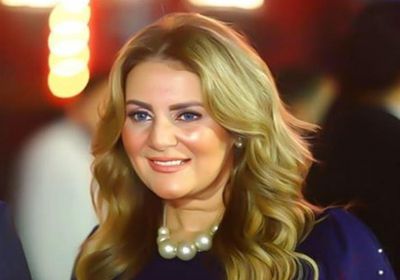 رانيا محمود ياسين تشارك جمهورها بفيديو من كواليس "فالنتيننو"