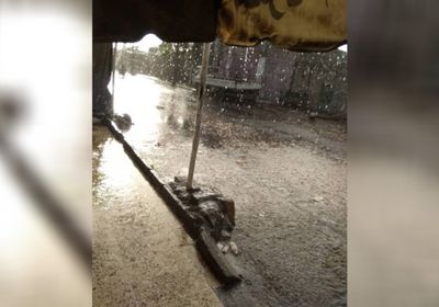 سقوط أمطار غزيرة على ردفان
