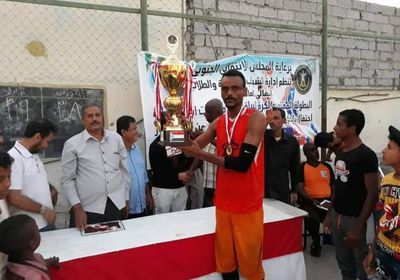 برعاية الانتقالي.."المعلا" يفوز بكأس الاستقلال لكرة السلة (صور)