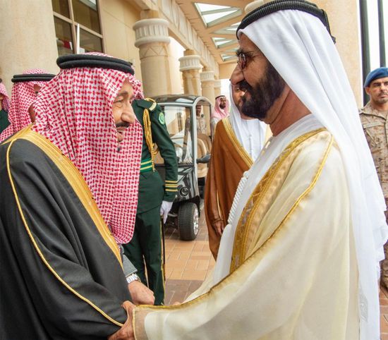 "واس" تنشر صورا من استقبال الملك سلمان لبن راشد