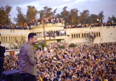 حمادة هلال ينشر صور حفله بجامعة المنصورة 