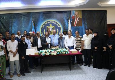 "الانتقالي" يكرم الملتقى الجنوبي للفنون (صور)