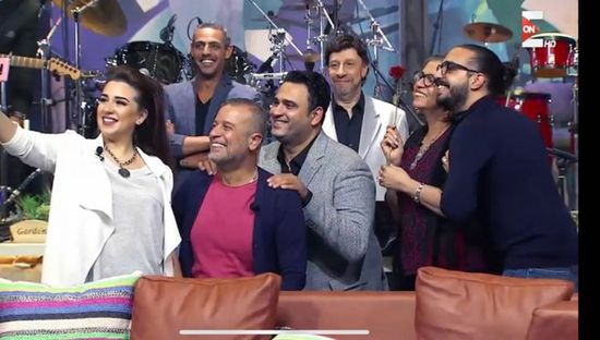 بعد انتهاء برنامج "أنا وبنتي".. أسما شريف منير :ليا الشرف إني اشتغل مع أبويا