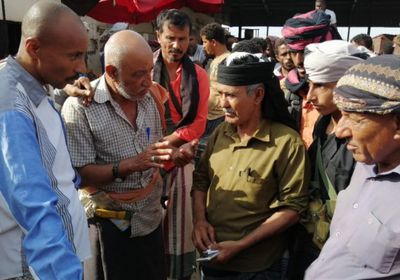 رئيس انتقالي أبين يناقش أبرز المعوقات التي تواجه تجار أسواق زنجبار (صور)