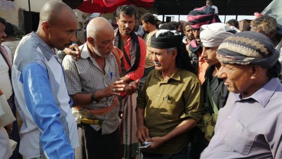 رئيس انتقالي أبين يناقش أبرز المعوقات التي تواجه تجار أسواق زنجبار (صور)