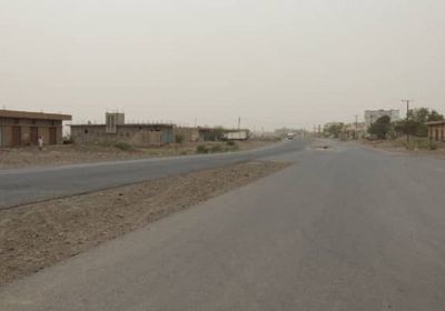 قصف حوثي مكثف على مواقع القوات المشتركة في حيس بالحديدة