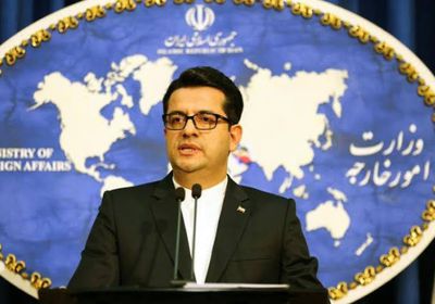 إيران تعلّق على دعوة ماكرون للإفراج عن معتقلين فرنسيين
