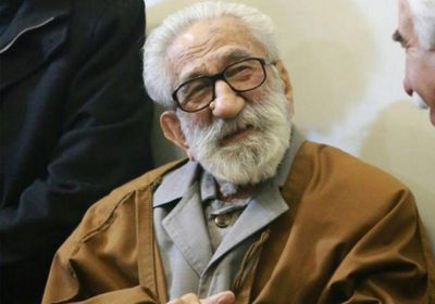 وفاة زعيم الطائفة الصوفية في إيران