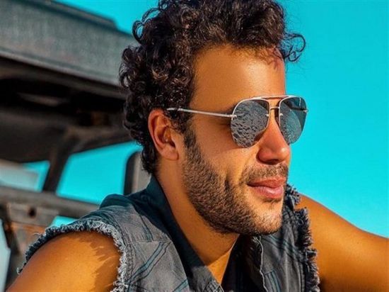 محمد إمام بلوك جديد بسبب فيلمه المقبل