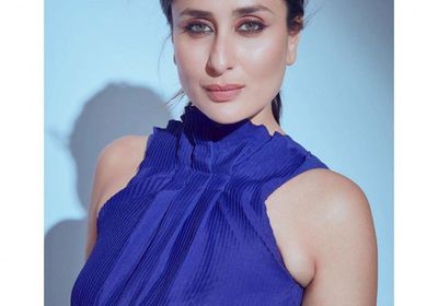 كارينا كابور تتألق بالأزرق في أحدث جلسة تصوير 