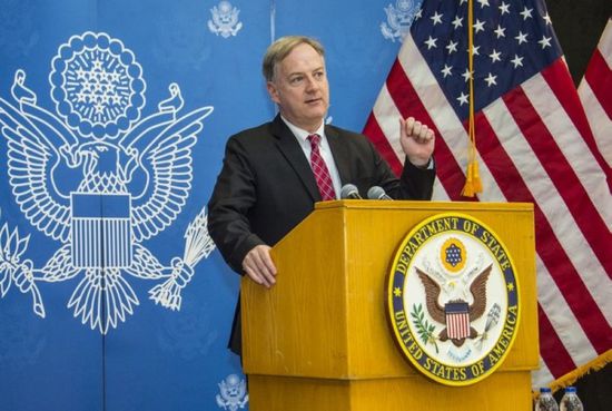 السفير الأمريكي لدى اليمن يؤكد على أهمية تنفيذ اتفاق الرياض