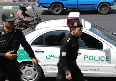 إيران.. القبض على 135 شخصًا يمارسون "طقوس عبدة الشيطان"