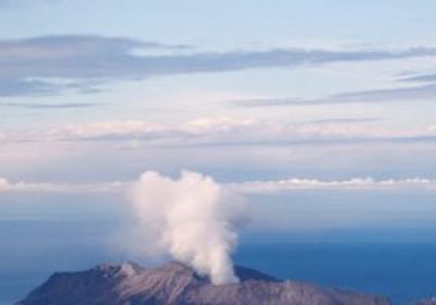 14 قتيلا حصيلة ضحايا ثوران بركان جزيرة "وايت آيلاند" النيوزيلندية