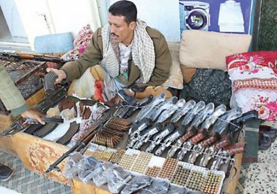 الشرق الأوسط: انتشار واسع لتجارة السلاح بصنعاء