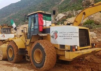 خليفة الإنسانية تنهي أعمال فتح طريق حيبق بسقطرى