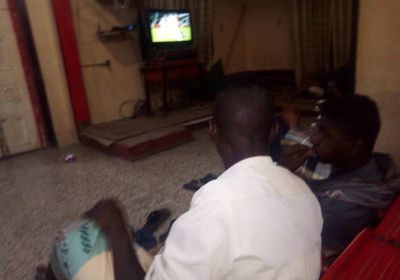 مشادة بين مشجعين تنتهي بإصابة حرجة في لحج