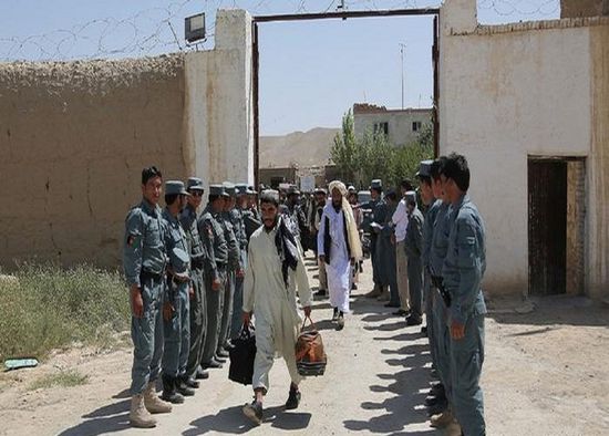  أفغانستان تدرس تطبيق نظام تخفيض عقوبة السجناء عن طريق القراءة