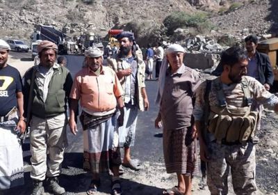 بن عطية يشيد بمشاريع التوسعة وسفلتة ثلاثة أروان في &lrm;يهر لحج (صور)