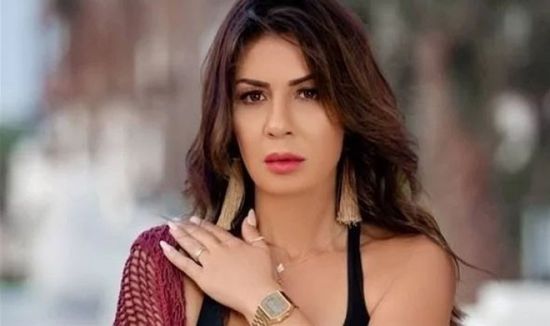 بسبب عمرو دياب.. نجلاء بدر تنفي شائعات خلافها مع دينا الشربيني (فيديو)