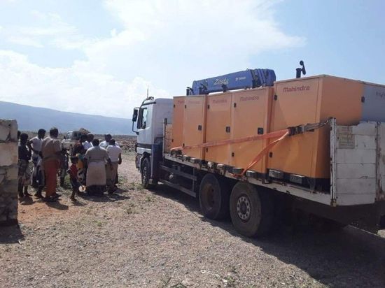 بدعم إماراتي..مولدات كهربائية لـ 11 قرية في الشريط الساحلي بسقطرى