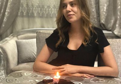 رحمة حسن تحتفل بعيد ميلادها (صور)