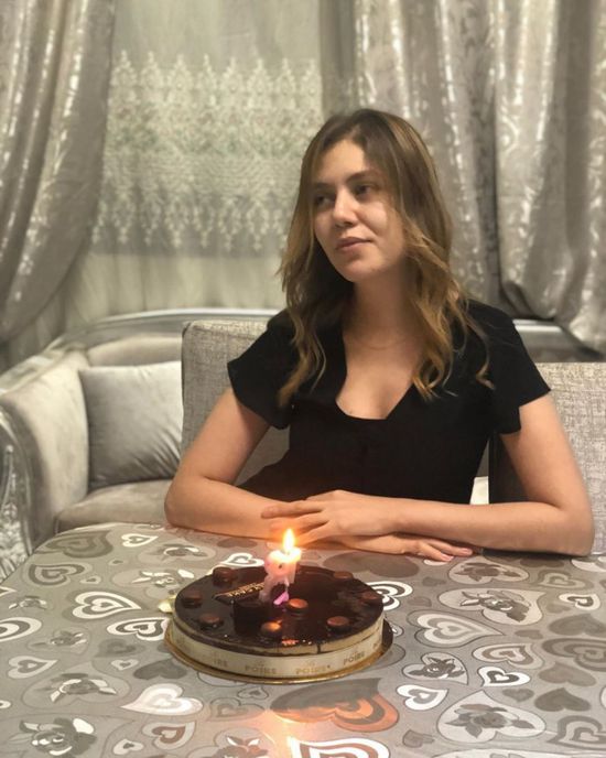 رحمة حسن تحتفل بعيد ميلادها (صور)