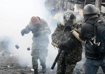  إصابة عدد من المحتجين الأوكرانيين بعد مناوشات مع قوات الأمن