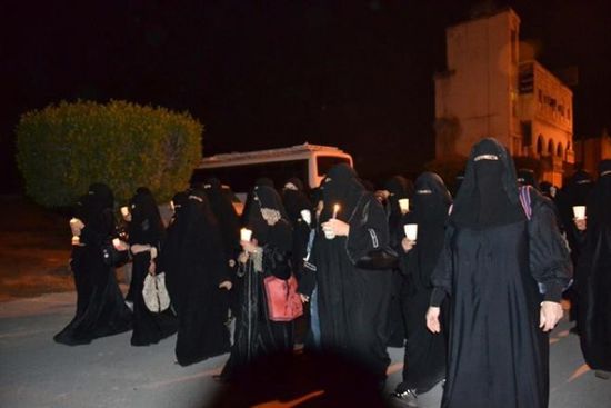 حملة حوثية لمصادرة أحزمة خصر بالطوهات النساء 