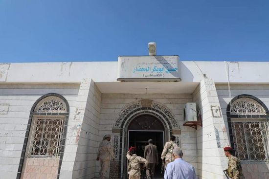 لافتتاحه قريباً.. البحسني يوجه بترميم متحف الشاعر المحضار 