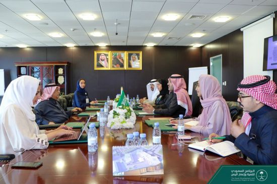 "آل جابر" يستعرض المشروعات التنموية باليمن مع مندوب السعودية بالأمم المتحدة