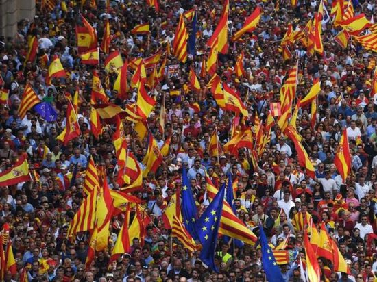 انطلاق مظاهرات في كتالونيا قبل ساعات من الكلاسيكو بين الريال وبرشلونة