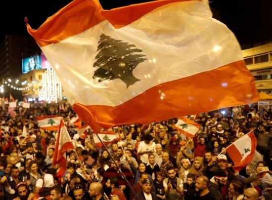 رفضًا للفتن الطائفية والمذهبية.. احتجاجات عارمة بطرابلس اللبنانية
