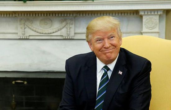 ترامب عن إجراءات عزله: "مسيرة انتحار سياسي للديمقراطيين"