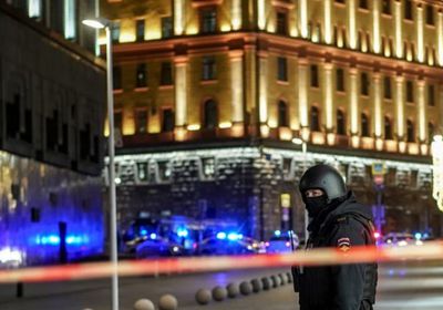 مسلح يفتح النار من "كلاشنيكوف" على مقر الأمن الفيدرالي الروسي