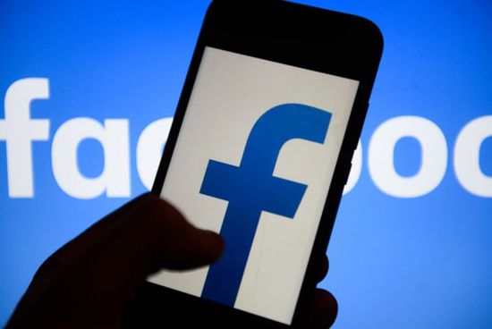 مستشار بمحكمة العدل الأوروبية يقر بقانونية شروط فيسبوك لنقل البيانات